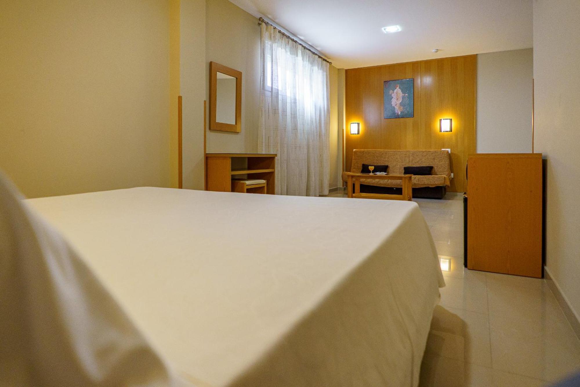 Hostal Acueducto Los Milagros Merida Exterior photo